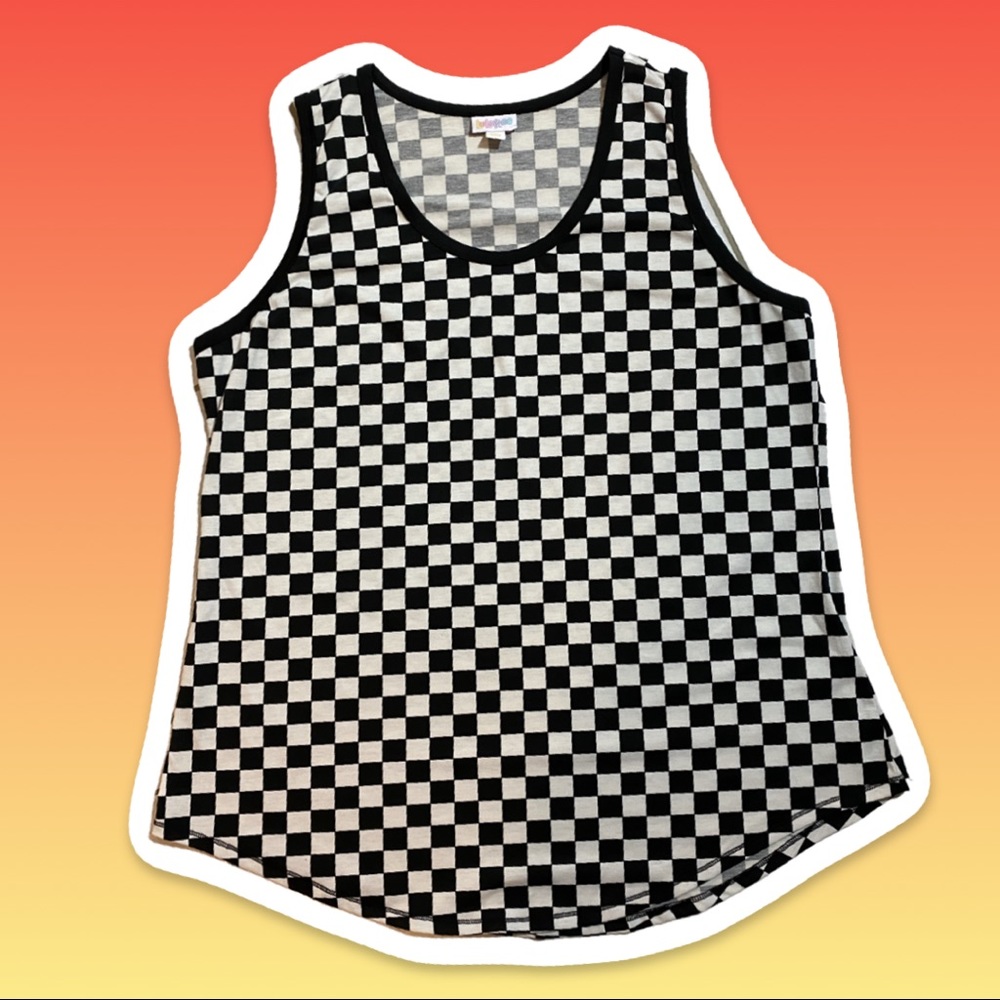 🏁 LIKE NEW LuLaRoe checkered B&W tank top 🏁
